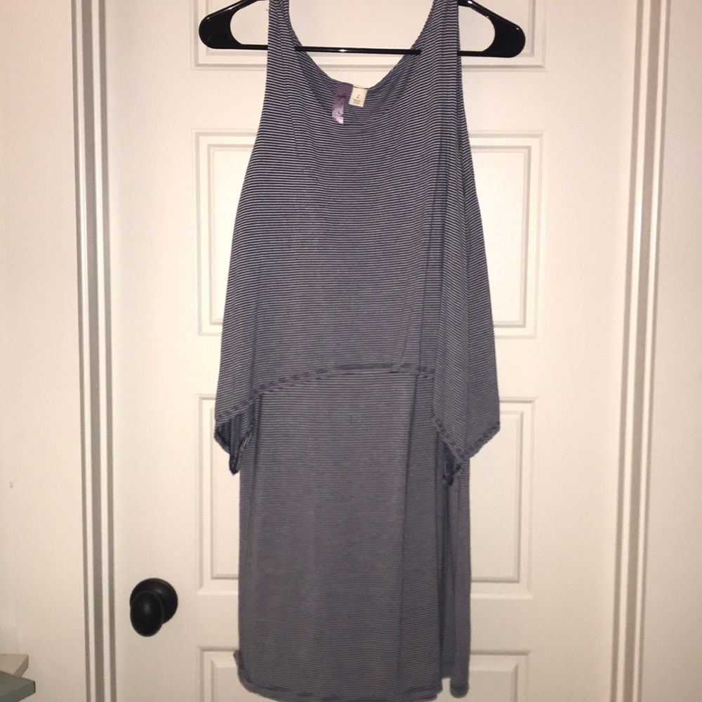 Perfect flattering dress!